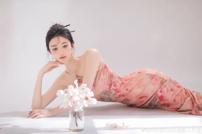 唧唧下载器用户增长曲线